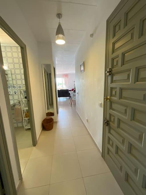 Lindo Apartamento Con Vistas Al Puerto Mistral Емпуриабрава Екстериор снимка
